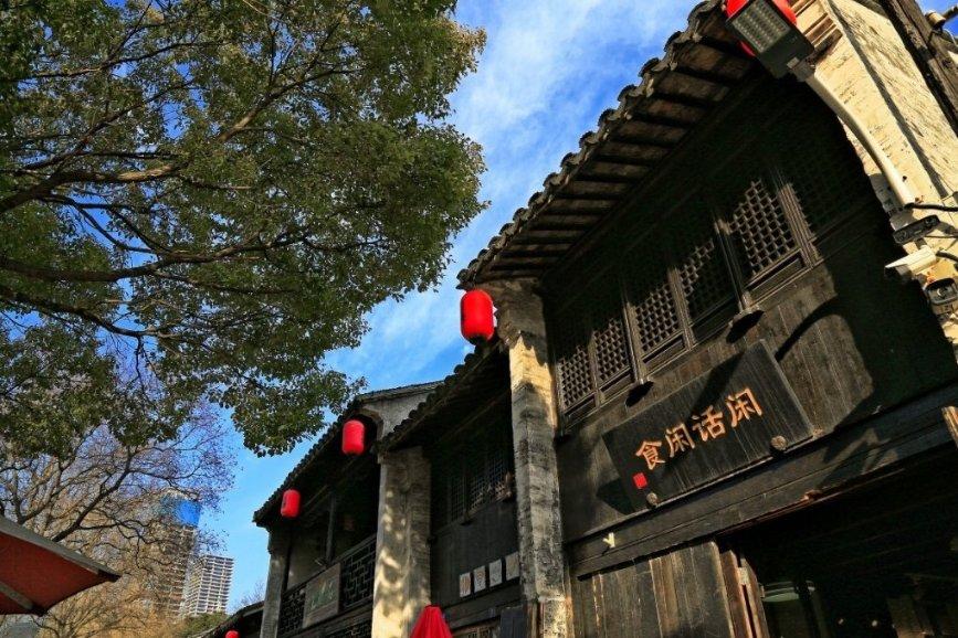现代温泉屋逃脱2